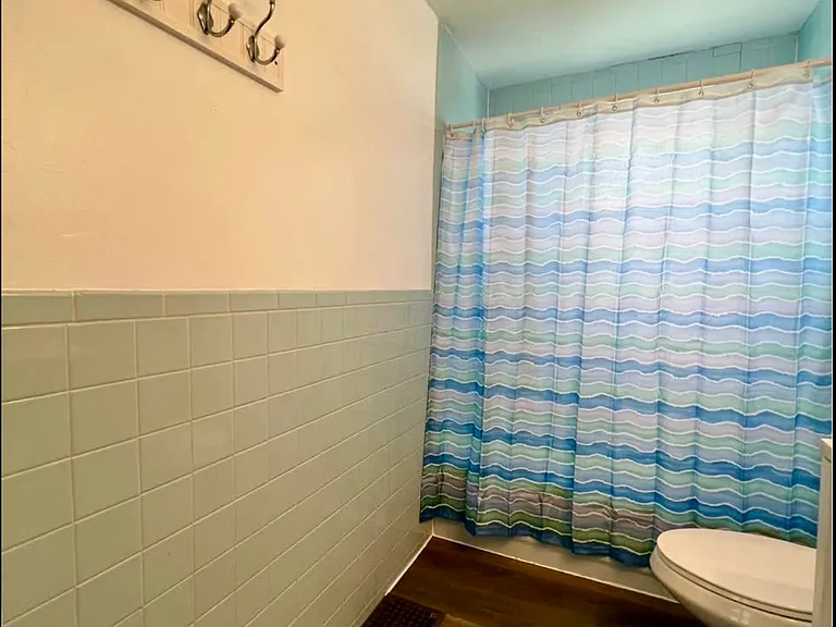 754 Arlington Ave — Photo 12