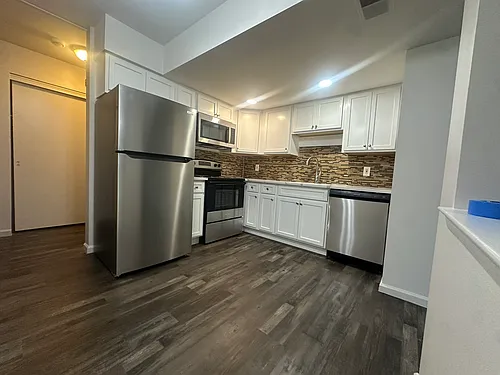 13 E Fairway Rd #E Photo 1