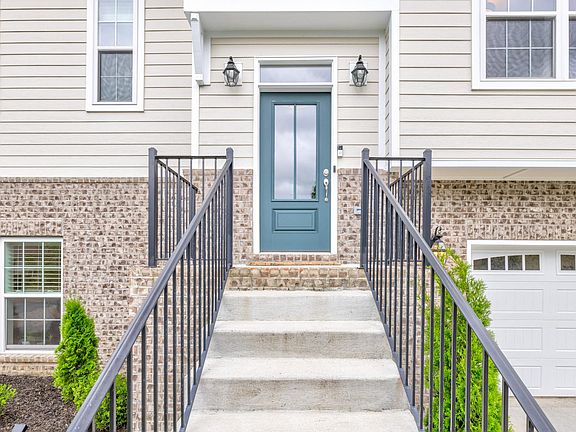 4th image of 1716 Woodland Pointe Dr