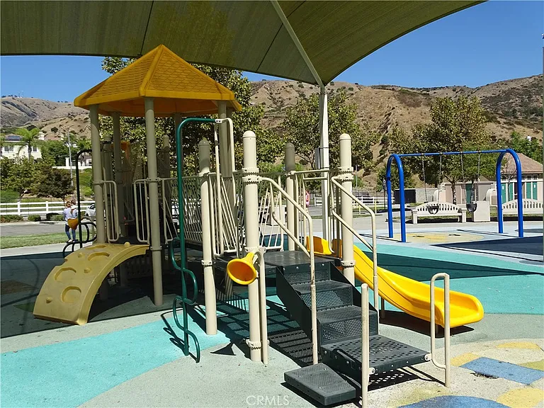 19608 Shadow Glen Cir — Photo 38