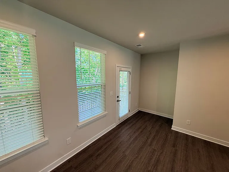 4136 Auburn Oak Ln — Photo 12