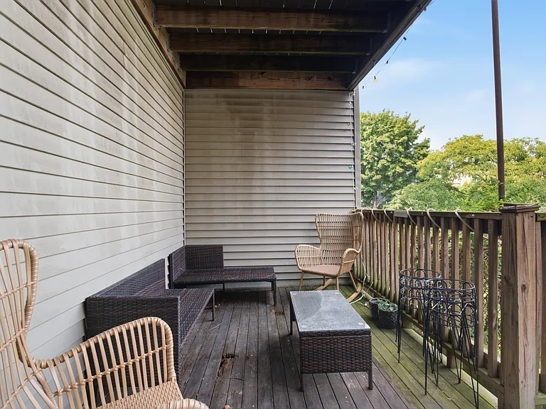 232 Gold St #1 — Photo 10