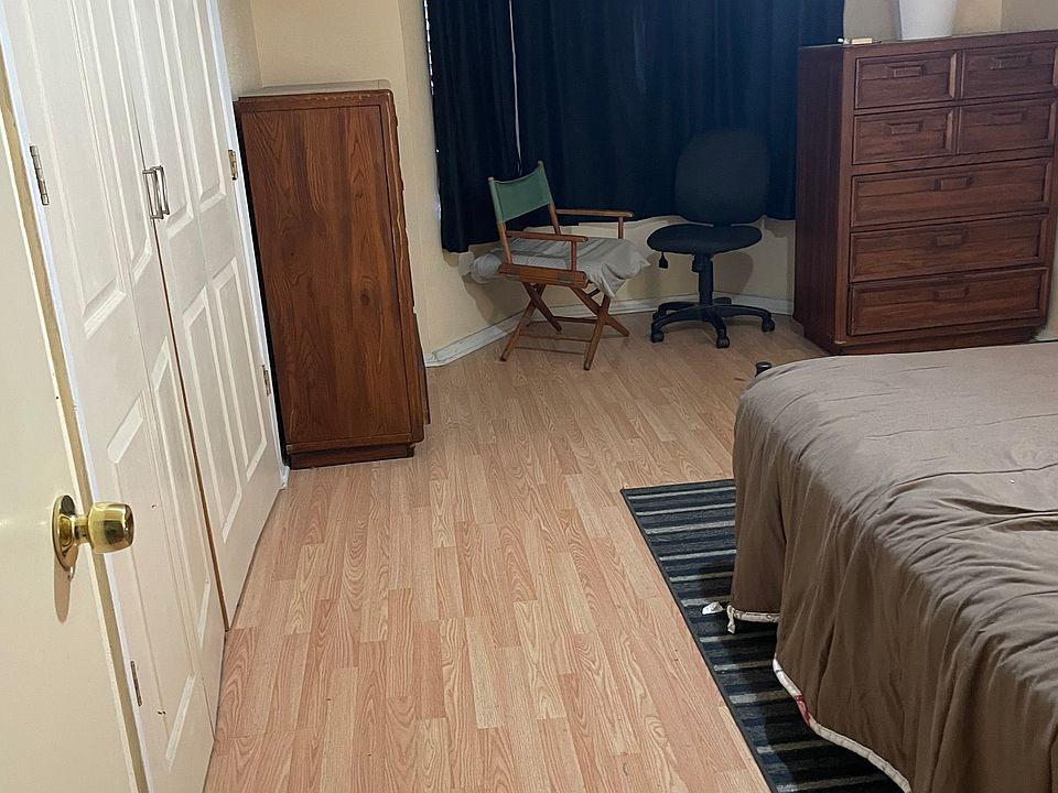2nd image of 7519 Stamen Dr #4