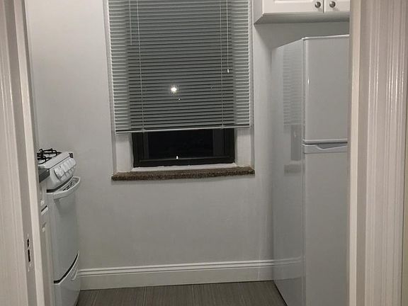 5th image of 17290 Highland Ave APT 3P
