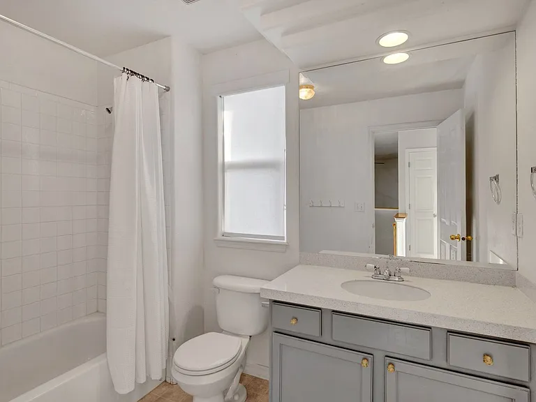 450 Millstream Ter — Photo 18