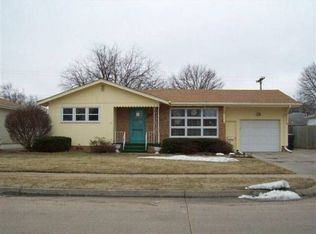 1413 Fairacres Dr, Fremont, NE 68025