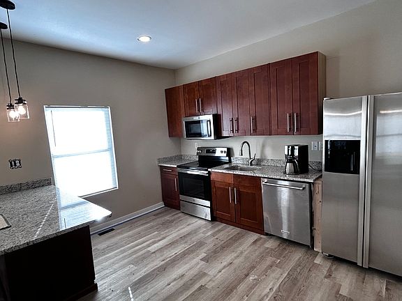 All stainless appliances and premium cabinets