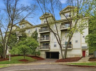 195 Hildred Dr, Burlington, VT 05401
