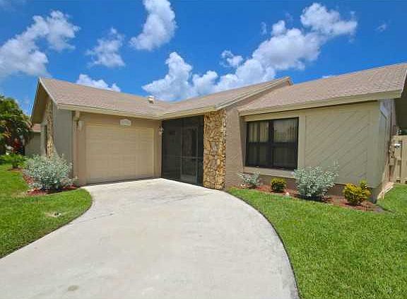 4th image of 11911 NW 37th Pl