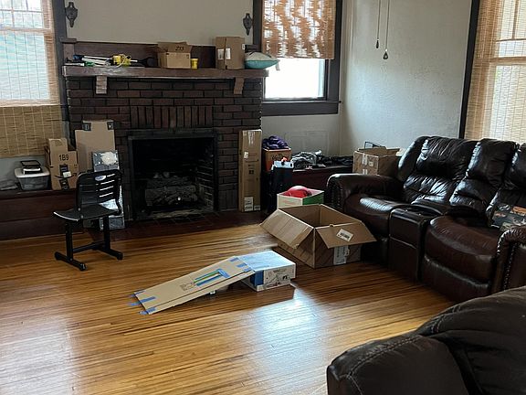 4th image of 731 N Sampson Ave