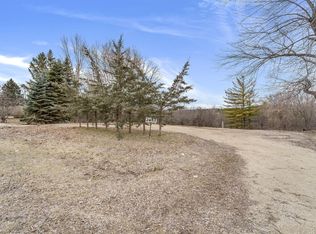 2233 State Road 33, Saukville, WI 53080