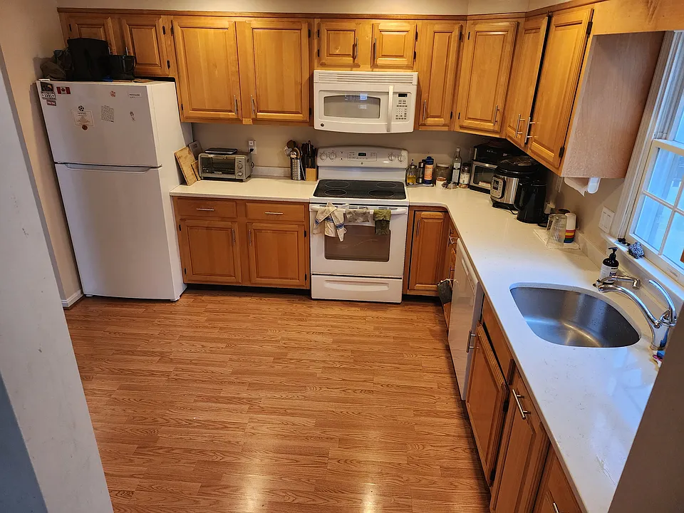 801 Manor Ter #801