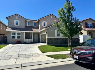 640 W Royce Dr, Mountain House, CA 95391