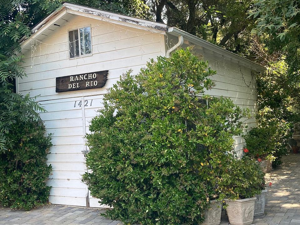 1st image of 1421A Bonnell Dr