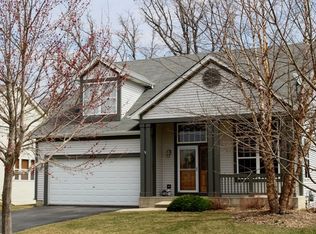 265 S Catalina Dr, Round Lake, IL 60073