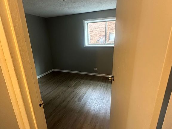 2nd image of 185 Arbor Ct #125-130