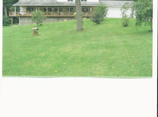12050 Auburn Rd, Chardon, OH 44024
