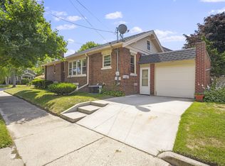 2516 N Main St, Racine, WI 53402