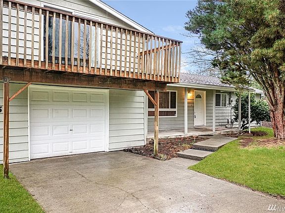 3rd image of 805 122nd Ave E