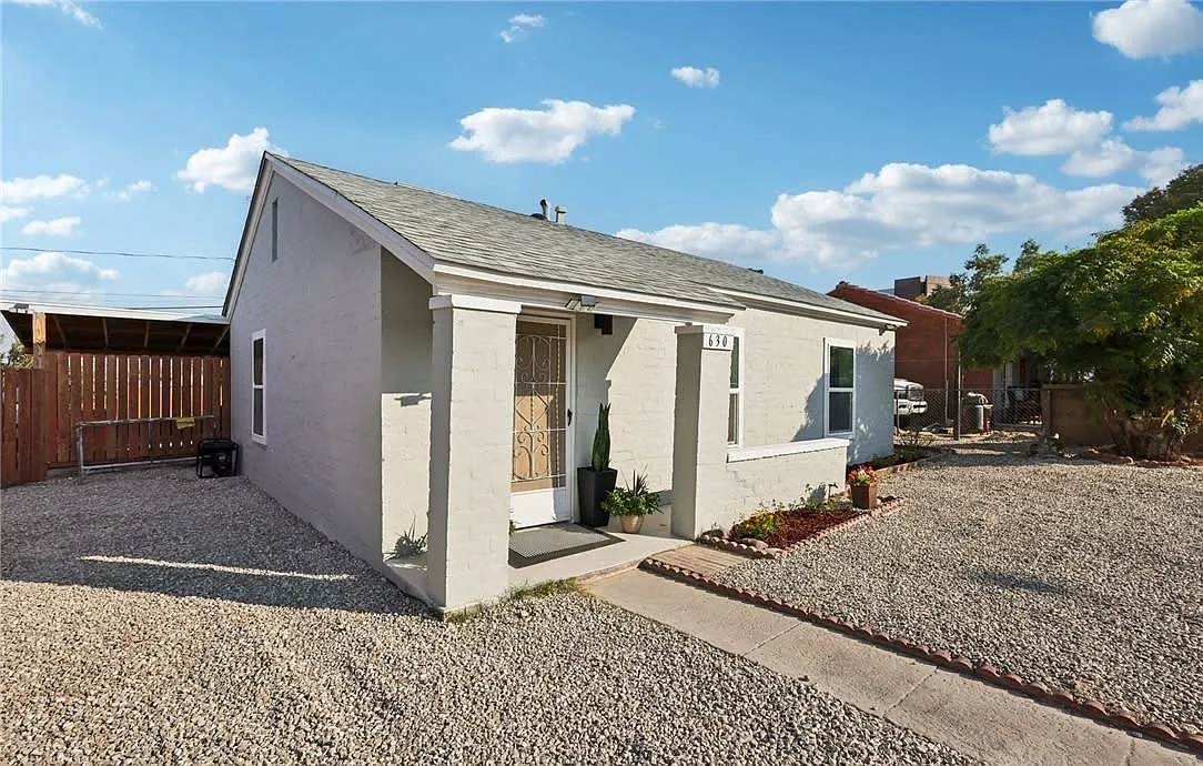 2 bed, $1,250 — Photo 2