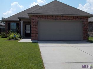 42347 Cedarstone Ave, Prairieville, LA 70769