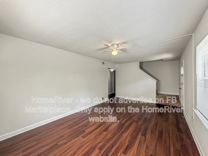 4 bed, 2.0 bath, 1740 sqft, $2,050 — Photo 4