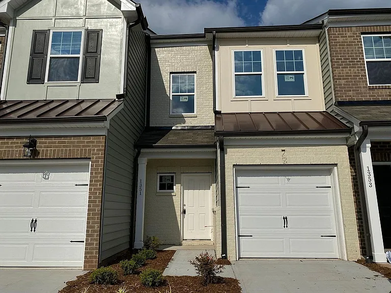 1351 Fitchie Pl — Photo 5