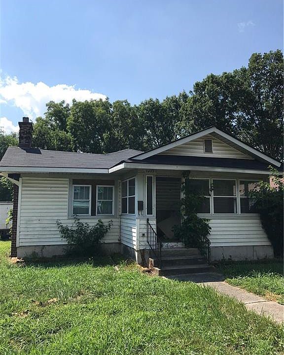 1st image of 3422 N Colorado Ave
