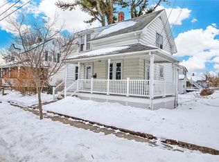 33 Mason St, Barrington, RI 02806