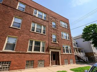 1148 W Barry Ave #2, Chicago, IL 60657