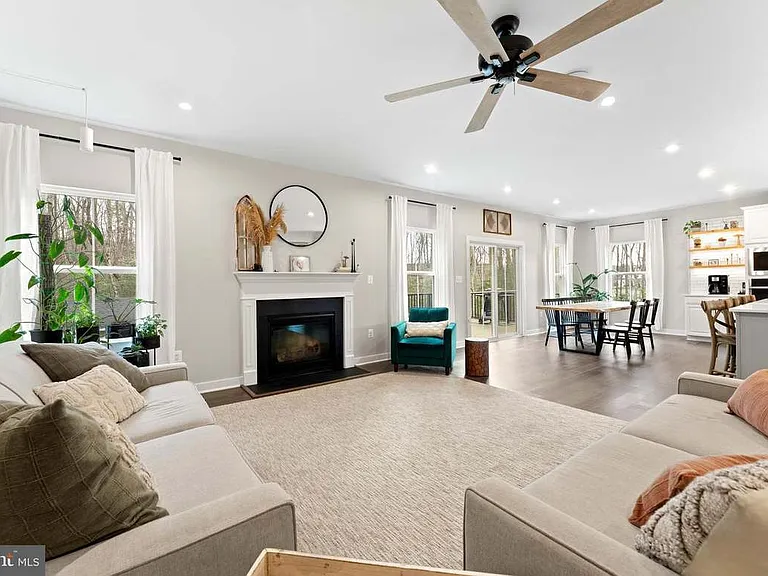 8600 Rawlings Ct — Photo 12