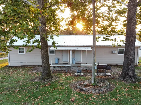 26328 County Road 322, Pittsburg, MO 65724