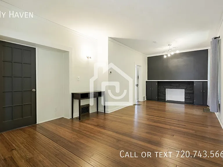 228 N Pearl St #1 — Photo 3