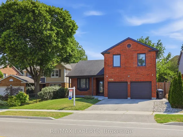 3656 Sawmill Valley Dr, Mississauga, ON L5L 2P6