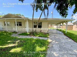 614 20th Ave W, Bradenton, FL 34205