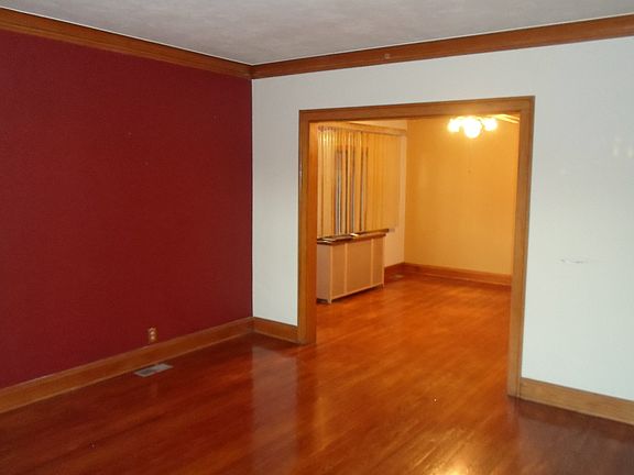 3rd image of 344 23rd Ave