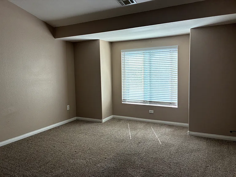 2753 Fountain Ridge Ln — Photo 17