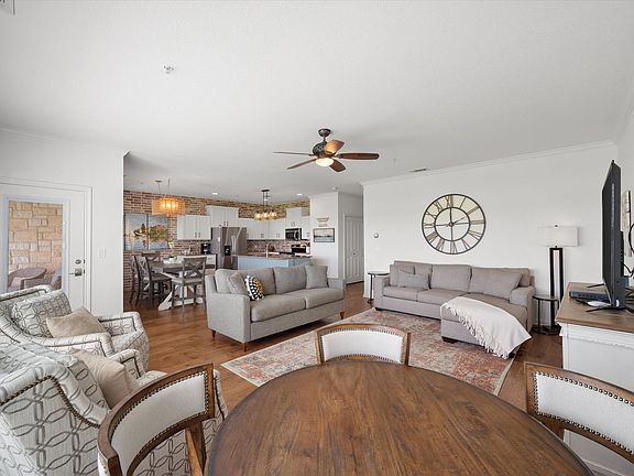 5th image of 9900 Northshore Blvd APT 3105