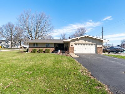 105 W School St, Le Roy, IL, 61752