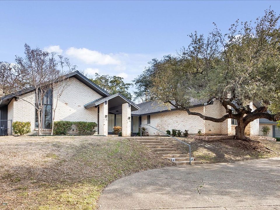1st image of 1141 Forest Grove Dr