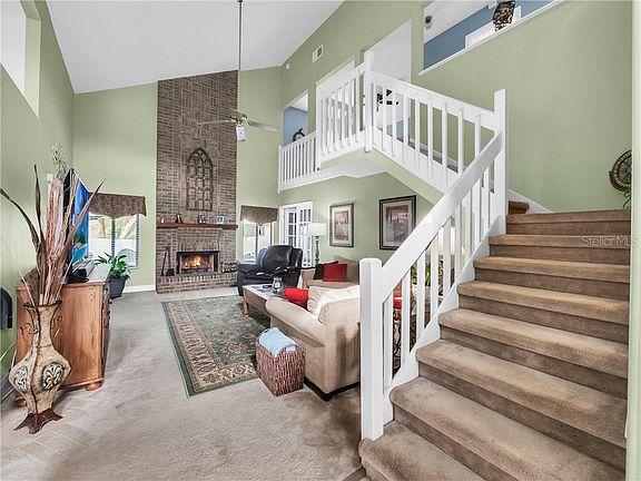 4th image of 2125 Grasmere Dr