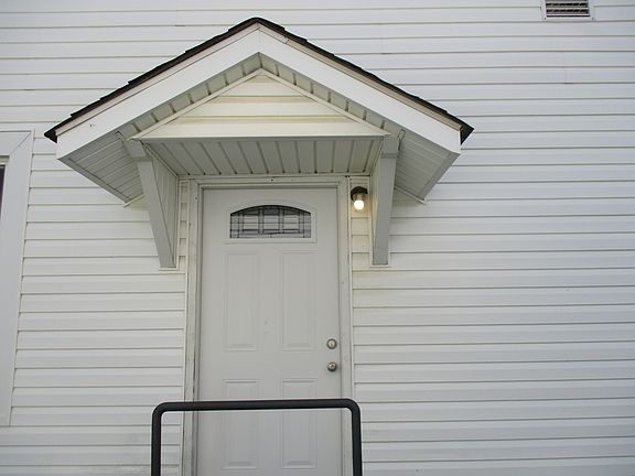 4th image of 330 W Church St
