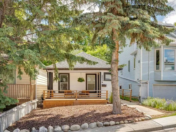 2514 W 16a St SW, Calgary, AB T2T 4K5