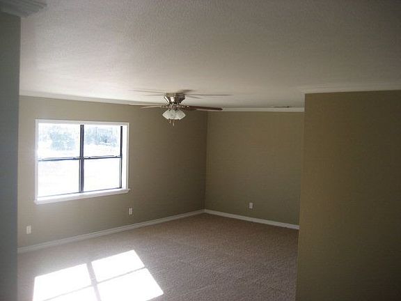 4th image of 1205 E 17th St