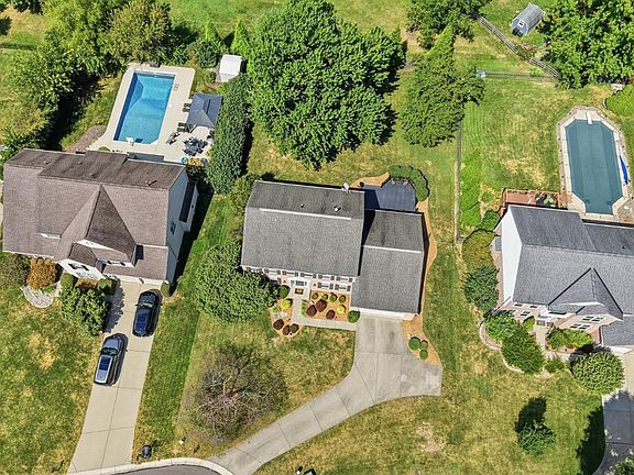 2nd image of 2447 Anderson Manor Ct
