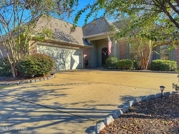 145 Stillhouse Creek Dr, Madison, MS 39110
