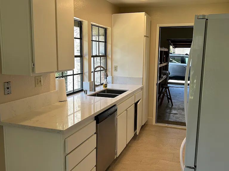 23022 Village Dr — Photo 10