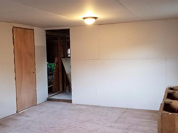 4th image of 2310 Avenue C