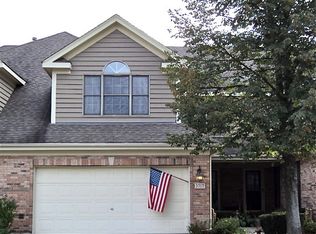 3717 King Charles Ln, Saint Charles, IL 60174
