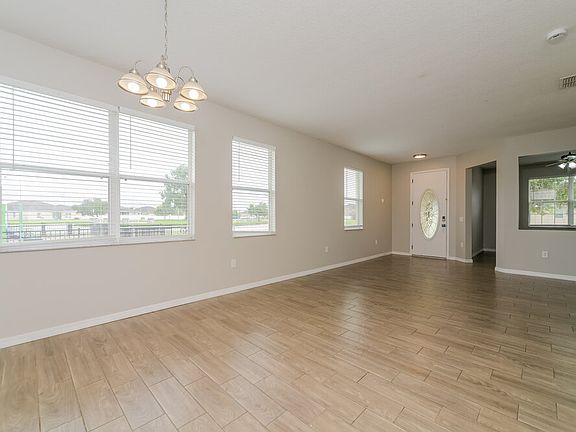 4th image of 3537 Harlequin Dr